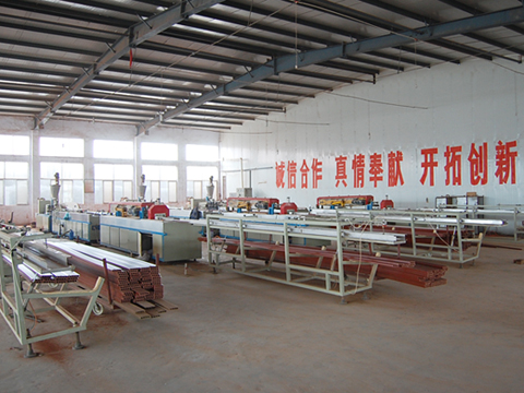 �D��ɽ�|�Gɭ��ľ��˾܇�gһ�� �c���ɷŴ�