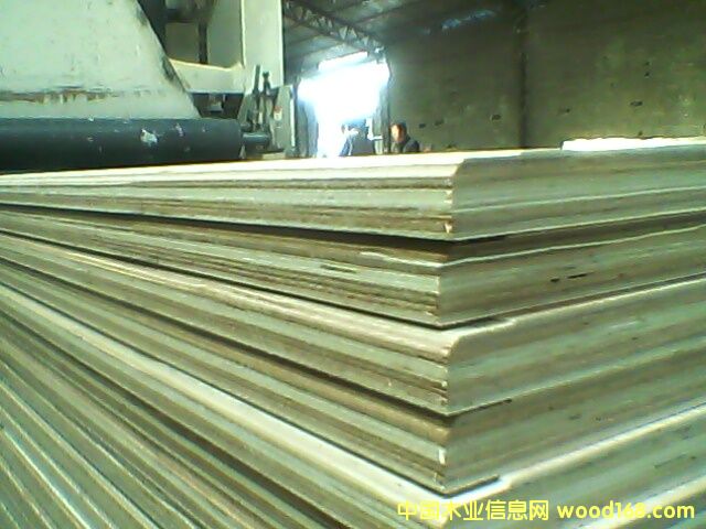 �D�����b��ľ�ذ� �c���ɷŴ�