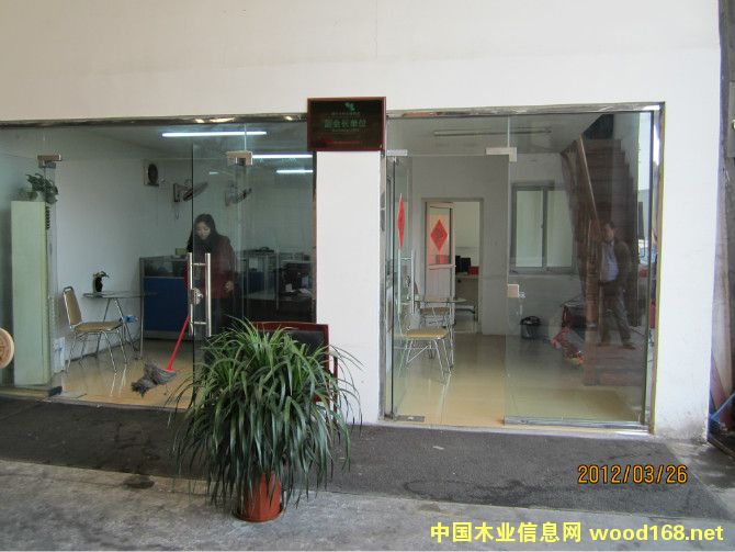 �D���T�� �c���ɷŴ�