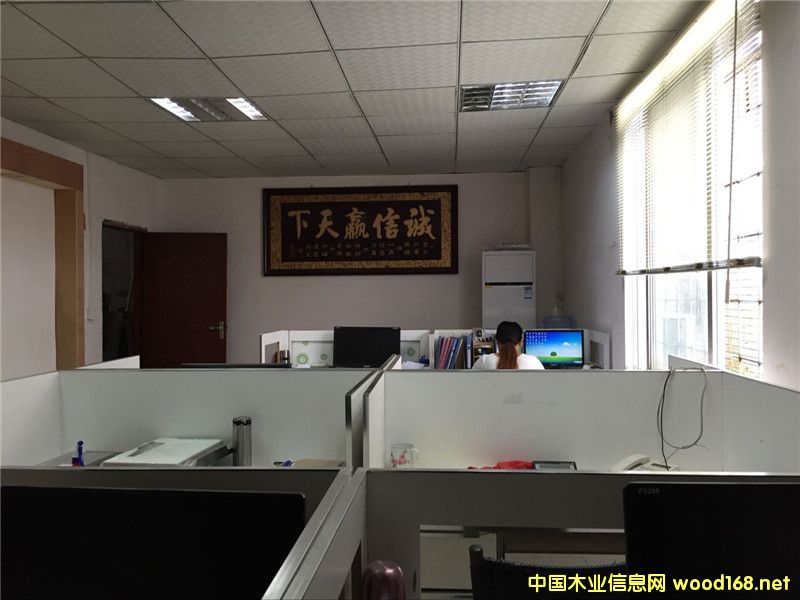 �D���k��һ�� �c���ɷŴ�