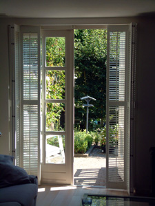 ���~����Ԕ����B