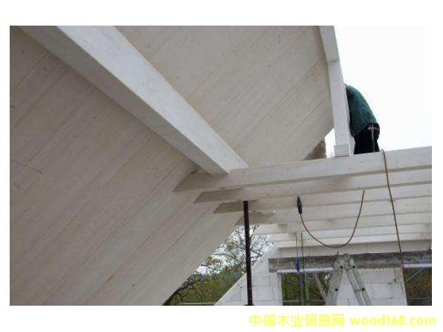 �c(di��n)���鿴��(gu��)�M(j��n)�ڼ��ɲķŴ�DƬ