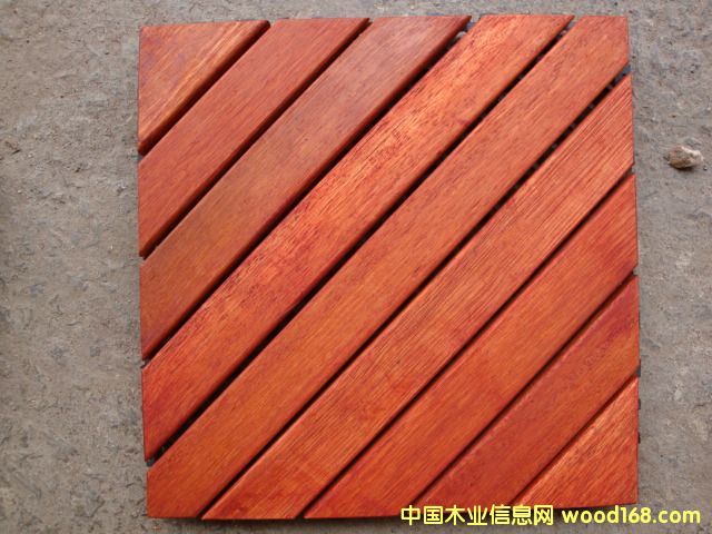 ����ذ壬����˹��Ԕ����B