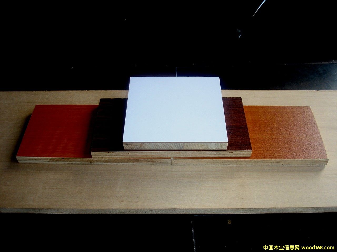 �����谷�N���Ԕ����B