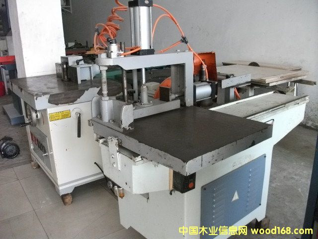 �ɘI���X�C