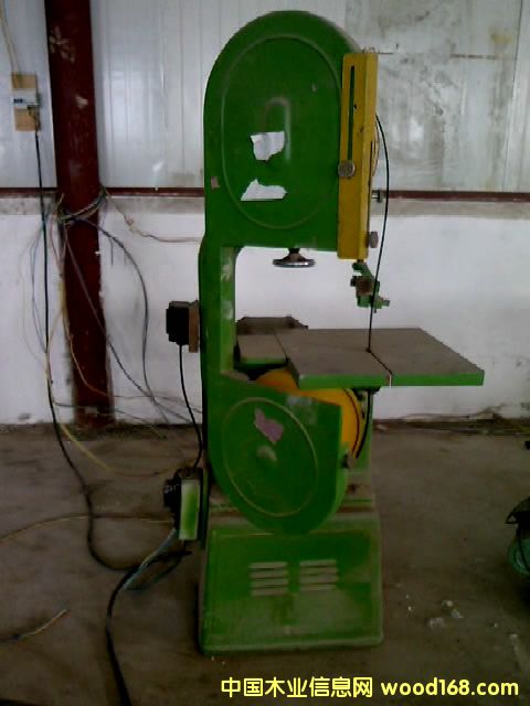 �c���鿴��ľ����䏷Ŵ�DƬ