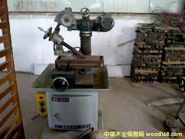 �c���鿴ĥ�����Ŵ�DƬ