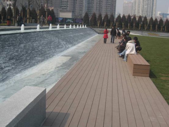 ������ľ�ذ壬���M���g��ԃ