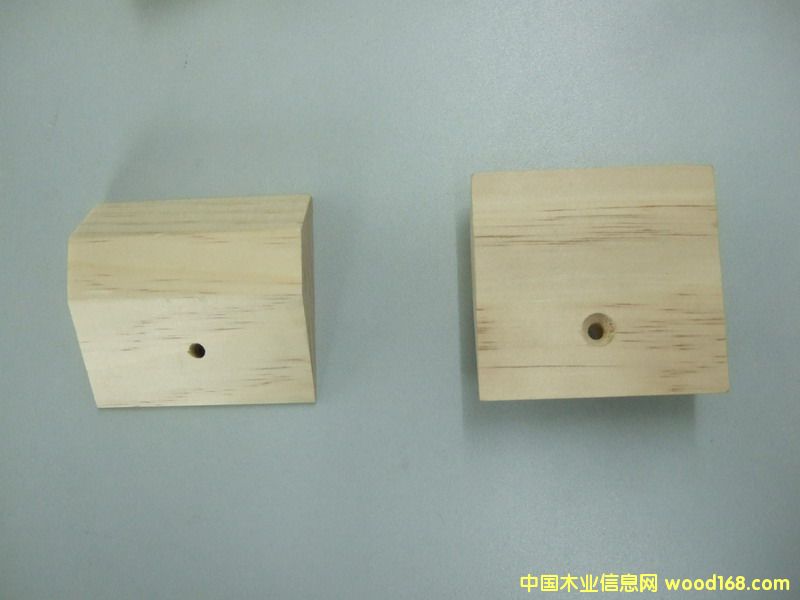 ��ُ Molded Wood Block
