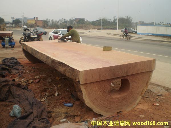 [��] ����ľ���200��