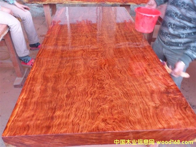 ��������