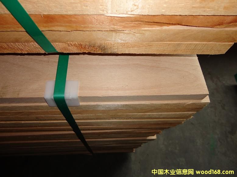 4/4 JB1 ����