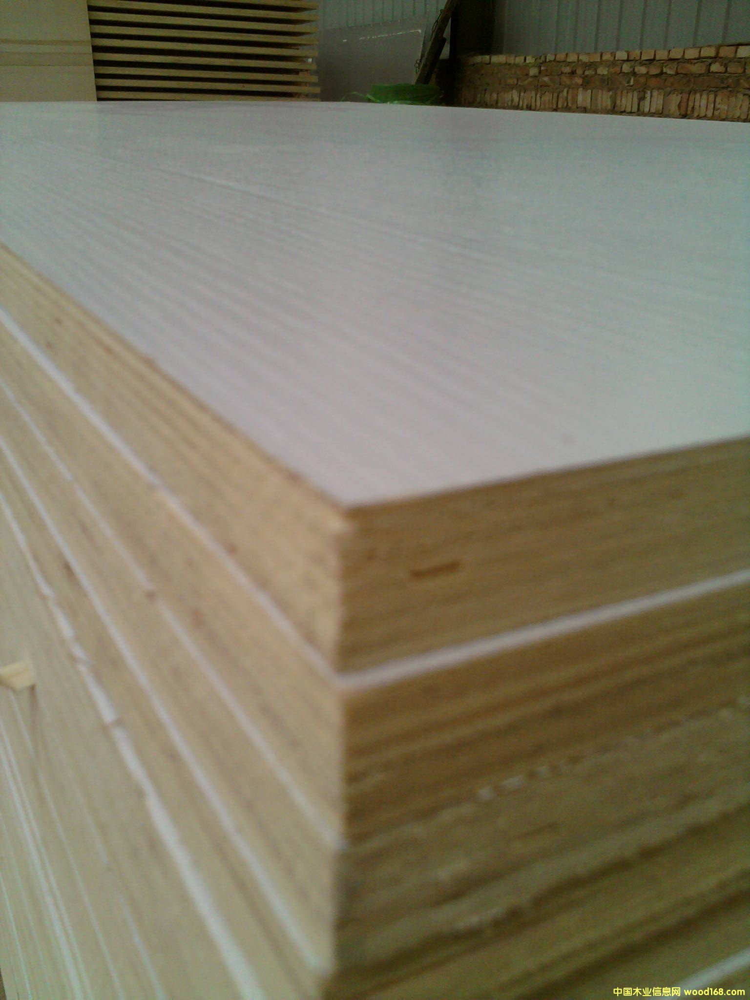 �����谷��ľ���Ӱ��Ԕ����B