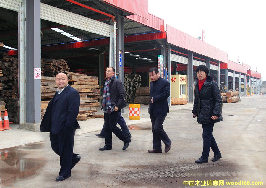 �K�ݸۿڼ��F�����Lһ�п�����ľ�I��