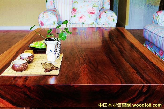 ���}���Ԕ��(x��)��B