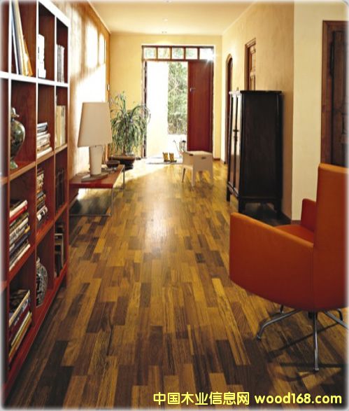 KS8368���𬔌�ľ��Ԕ����B