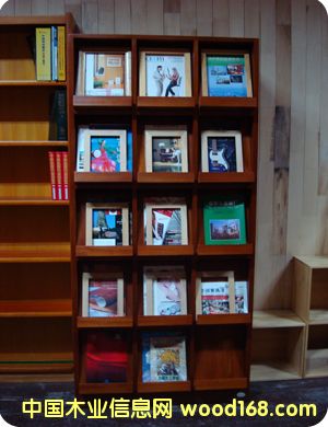 ��ľ����