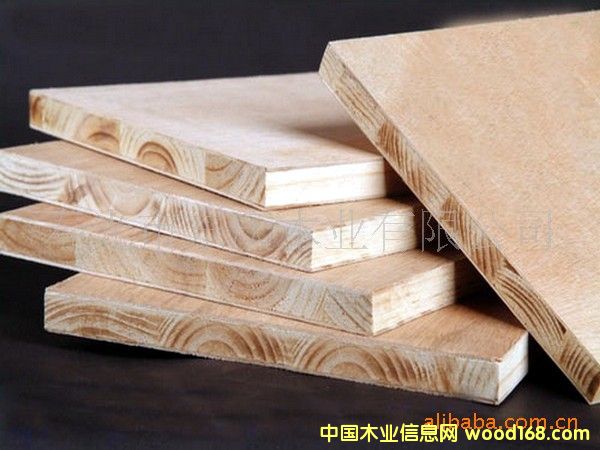 ��ľ����