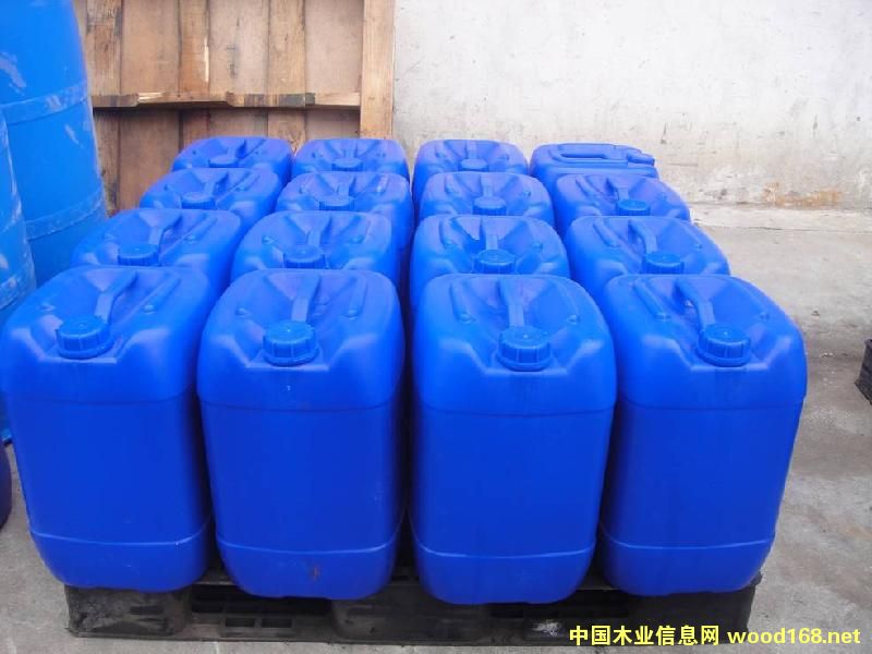 �c���鿴ʳƷ�ӹ��ЙC�����݄� ʳƷ�����݄�250ml   �Ŵ�DƬ