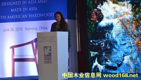 ������~ľ���Nί�T�����LJennifer Brand Ůʿ