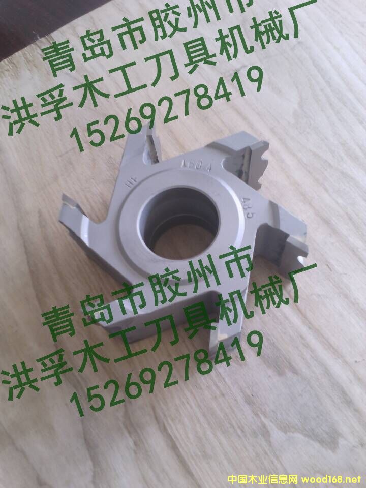 ���u���z���к���ľ�����ߙCе�S�͵�ɽ��