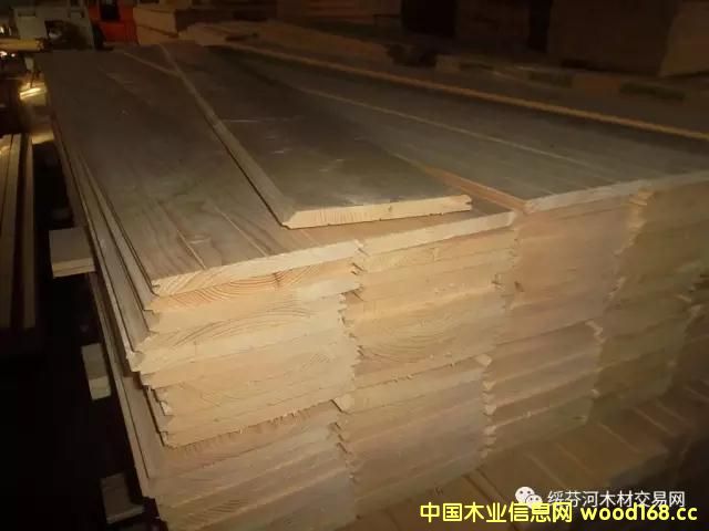 �c���鿴�����ɉ��ڰ�ɣ�ð��Ԕ���Y��