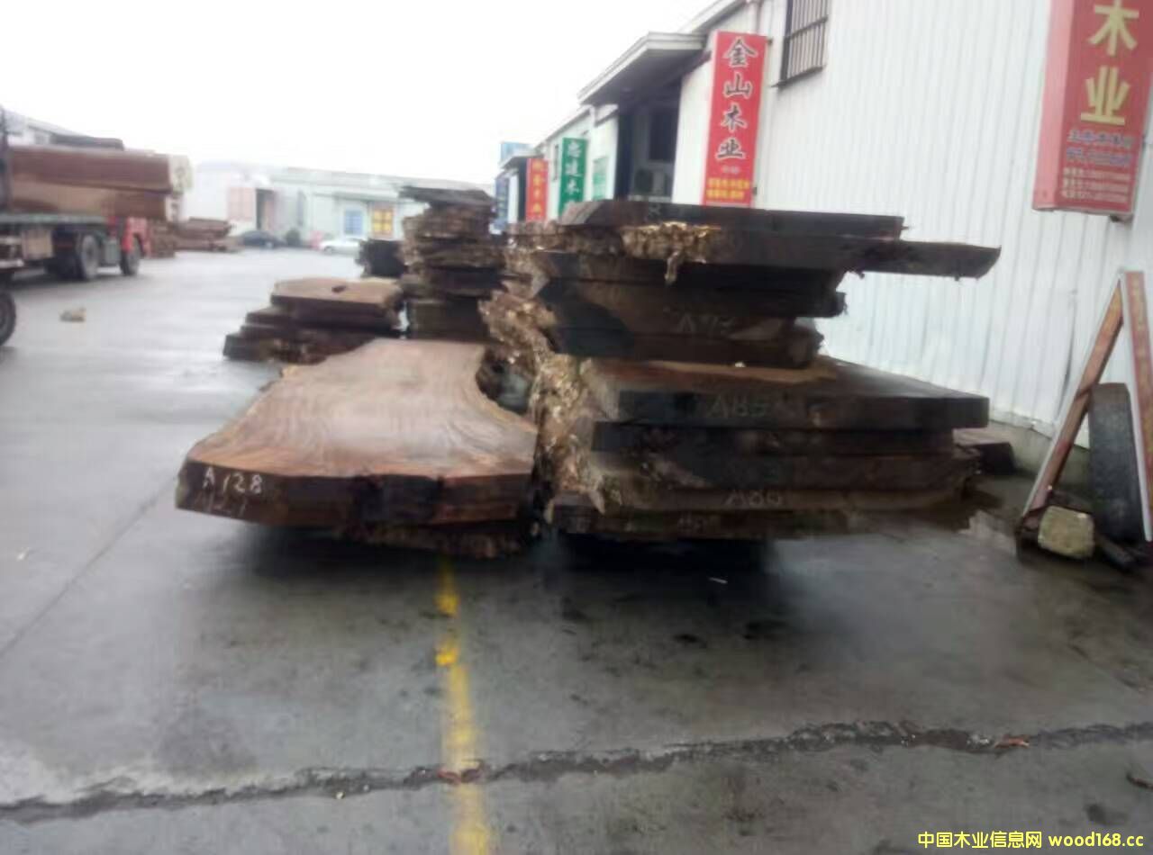 ����ľ���