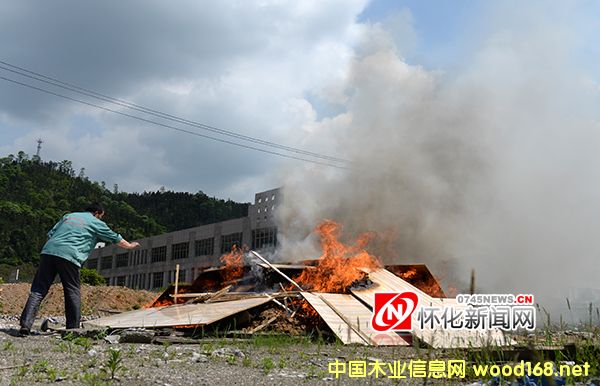 �������ľ�I���_�N����ð���Ӱ��