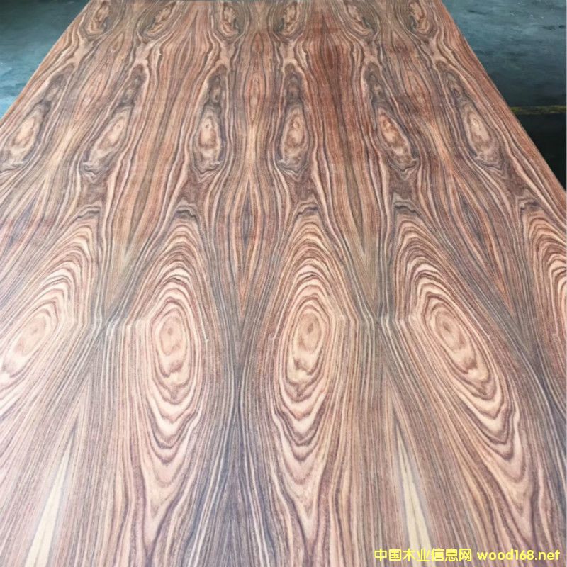 ��Ȼ������֦ľ�N����Ԕ����B