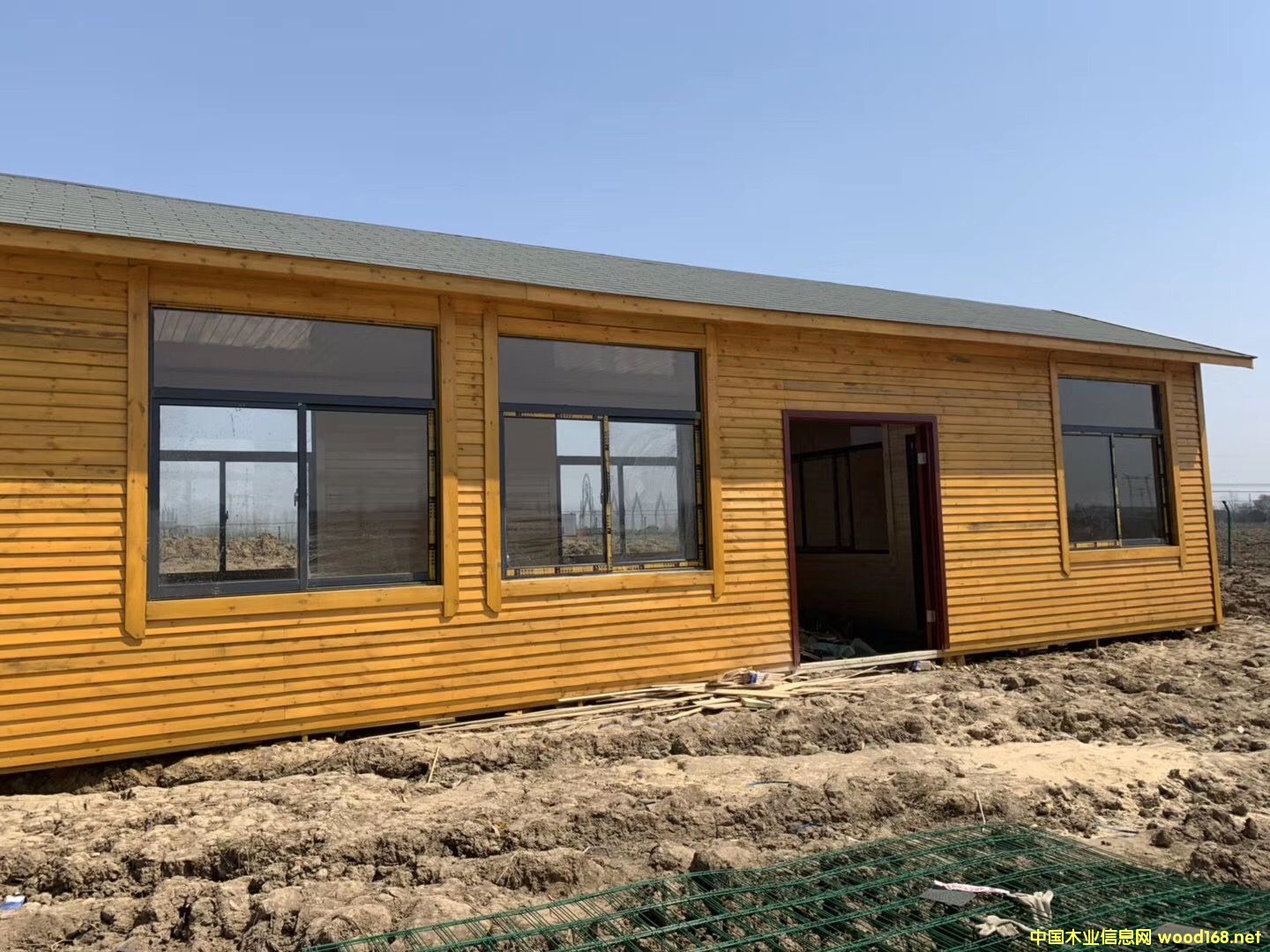 ľ�ݏS��  ����ľľ�݃r��