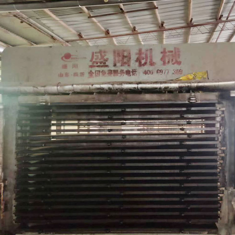 ʢ�(y��ng)�İ˳�18��ľ��о��ቺ�C(j��)��������