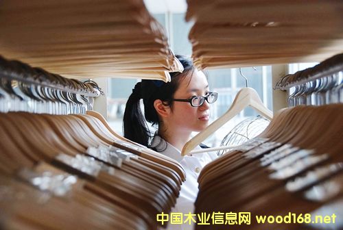 ���Ҽ�ʾ���^Ч��ͻ�@ ���Ї��¼�֮����ľ��Ʒ�������L