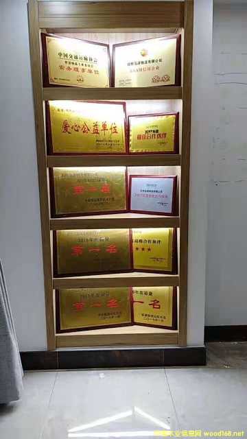 ���I���\